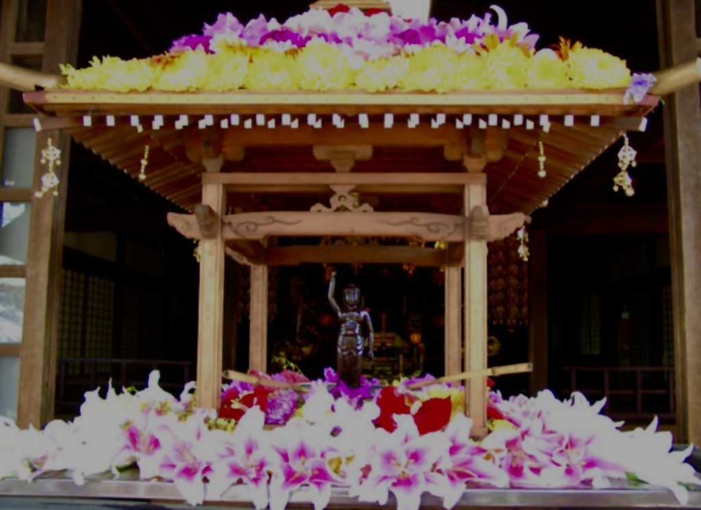 Hanamatsuri entrée temple